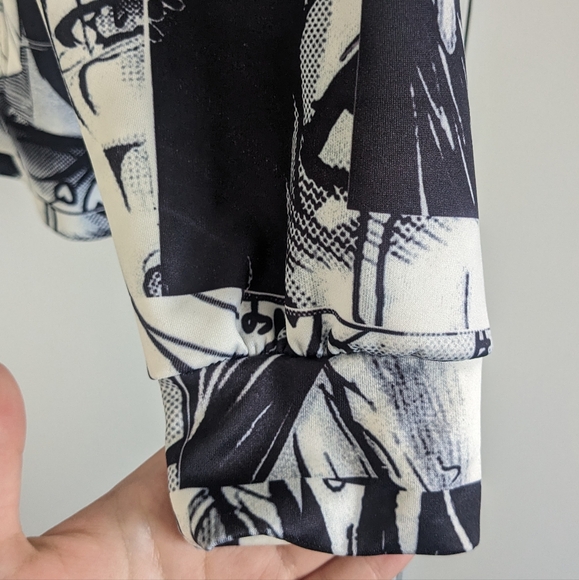 Lewd Manga/Anime Sweater - Picture 4 of 4